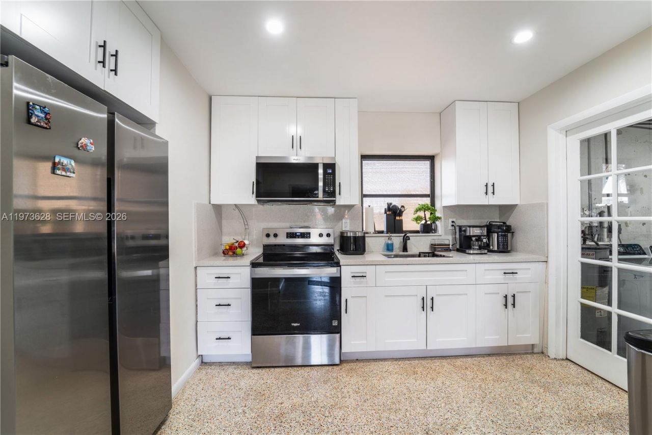 2020 SW 127th Ct, Miami, FL 33175 Photo