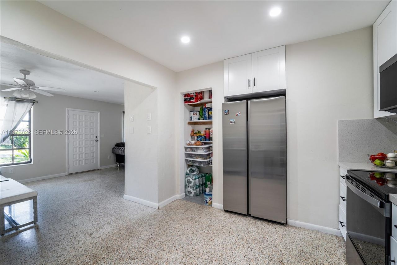 2020 SW 127th Ct, Miami, FL 33175 Photo