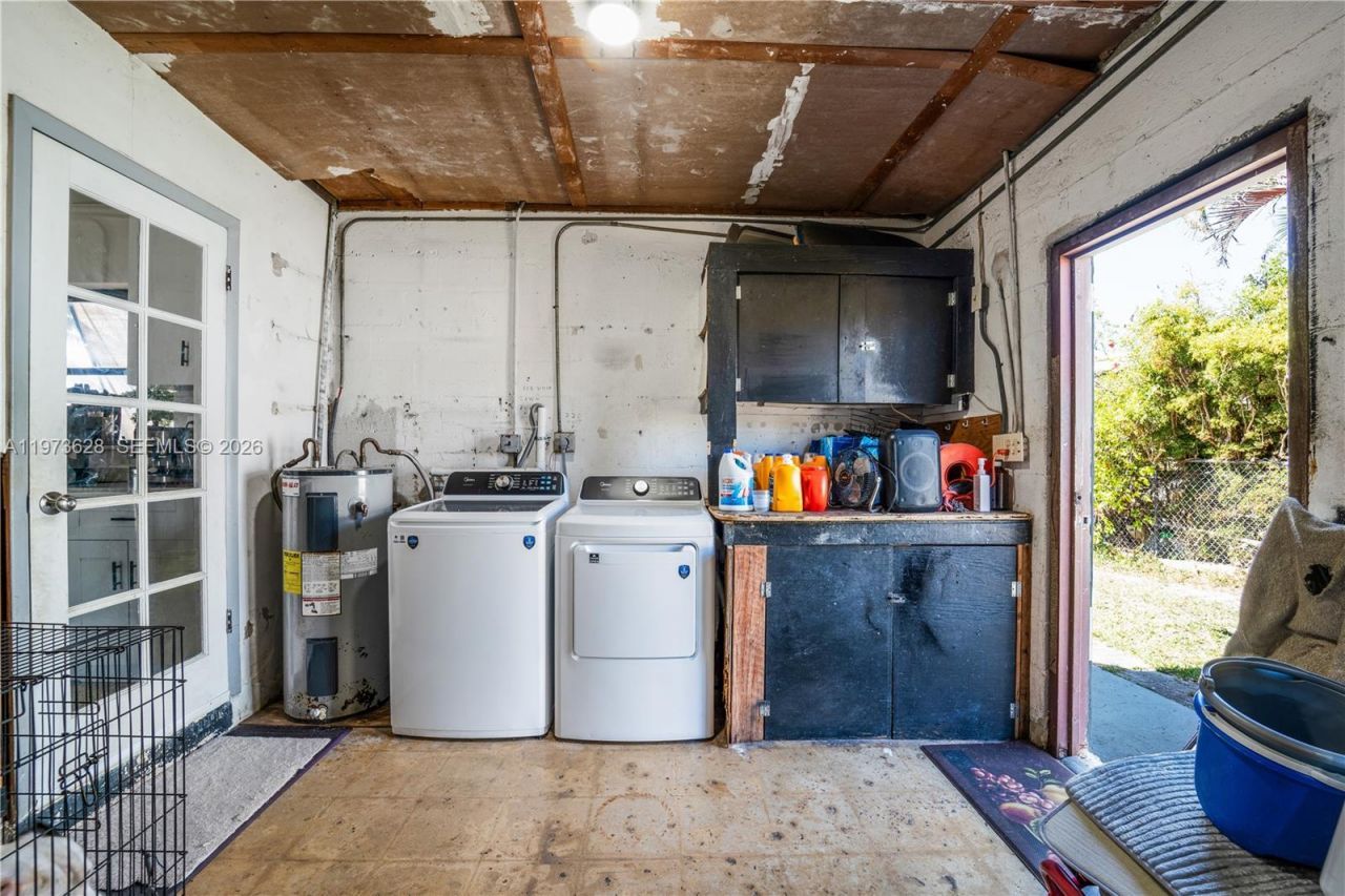 2020 SW 127th Ct, Miami, FL 33175 Photo