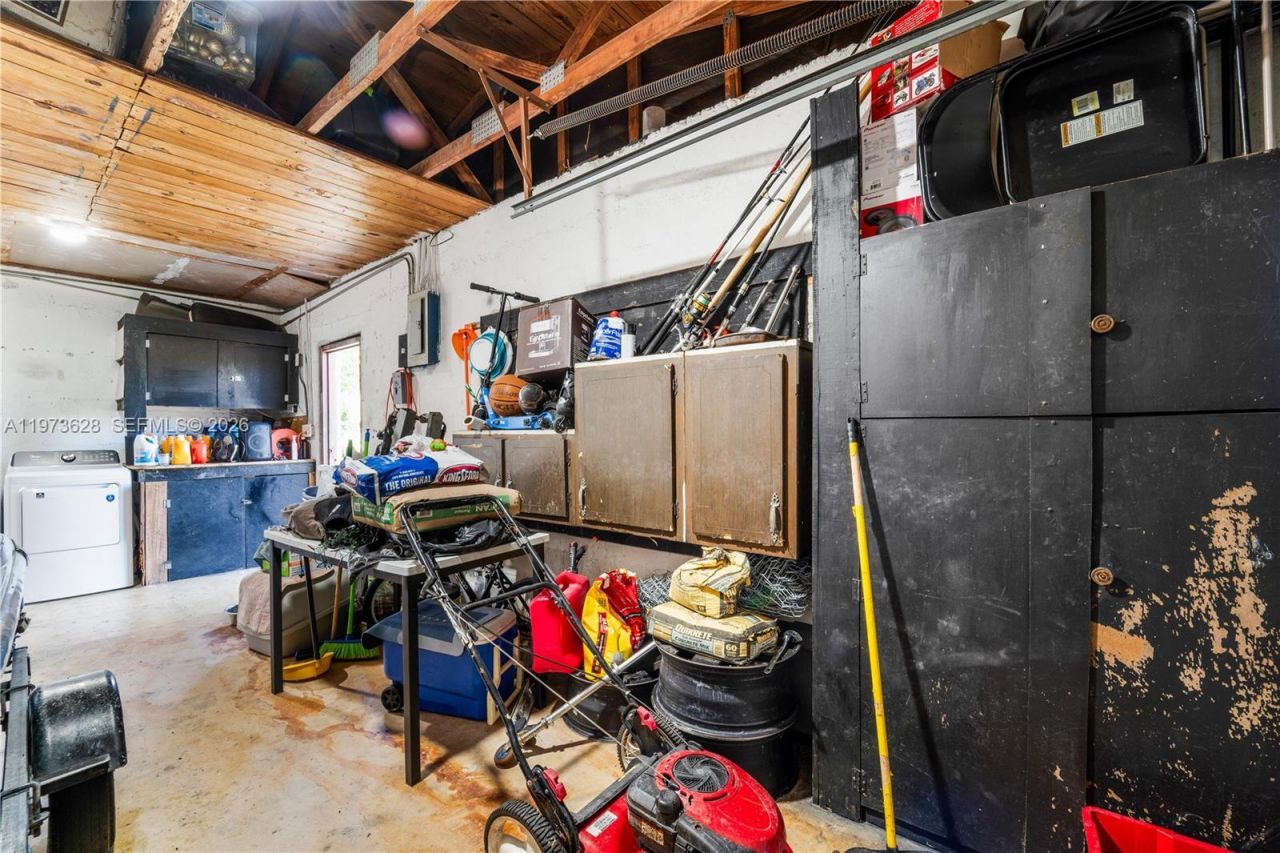 2020 SW 127th Ct, Miami, FL 33175 Photo