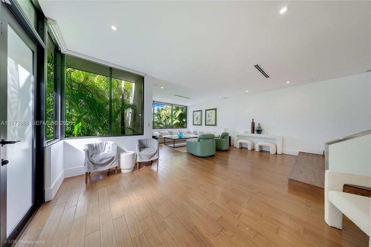 2815 Regatta Ave , Miami Beach, FL 33140 Photo