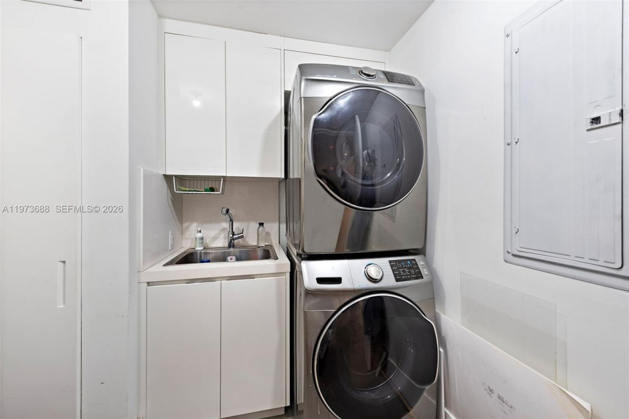 2815 Regatta Ave , Miami Beach, FL 33140 Photo