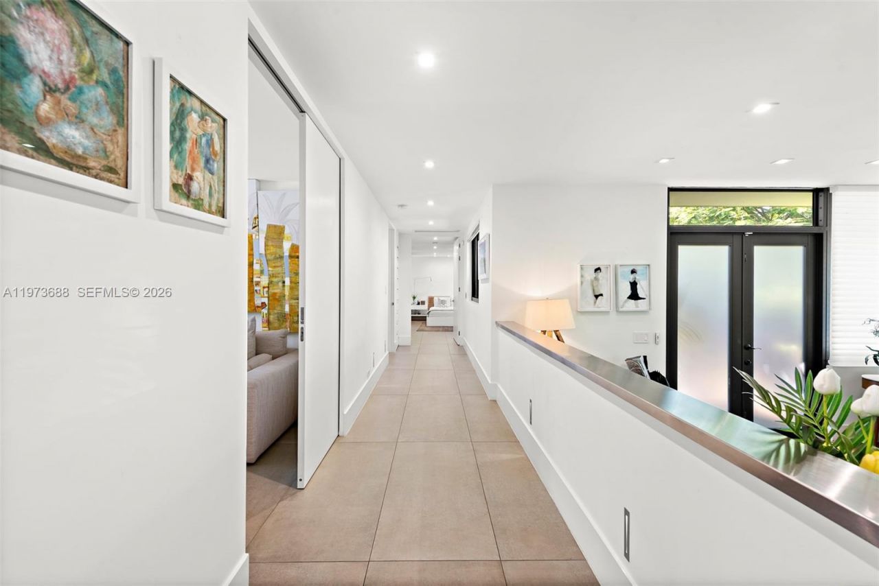 2815 Regatta Ave , Miami Beach, FL 33140 Photo