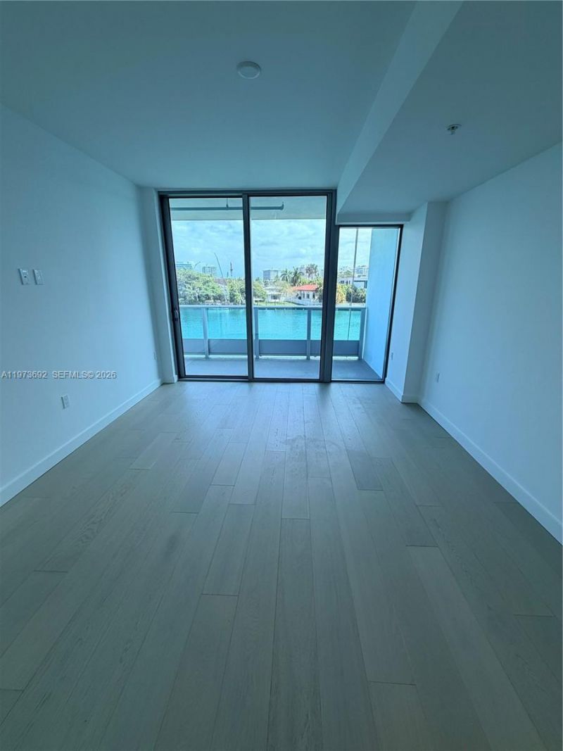 9221 E Bay Harbor Dr , Unit 307, Bay Harbor Islands, FL 33154 Photo