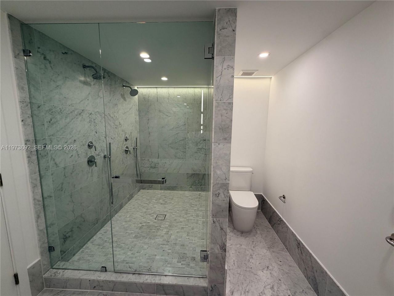 9221 E Bay Harbor Dr , Unit 307, Bay Harbor Islands, FL 33154 Photo