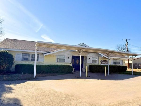 2291 Tradewind Drive , Mesquite, TX 75150