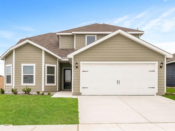 10129 Throttle Lane, Fort Worth, TX 76131