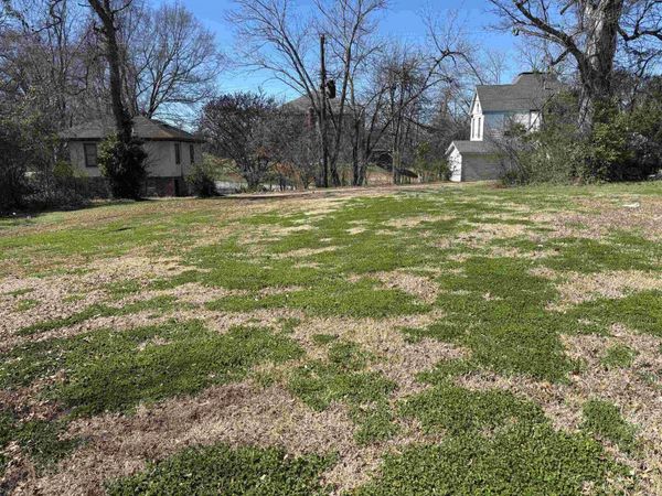 605 Raleigh Ave, Sheffield, AL