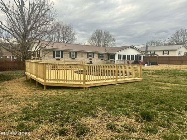 176 Couk St, Jonesville, VA 24263