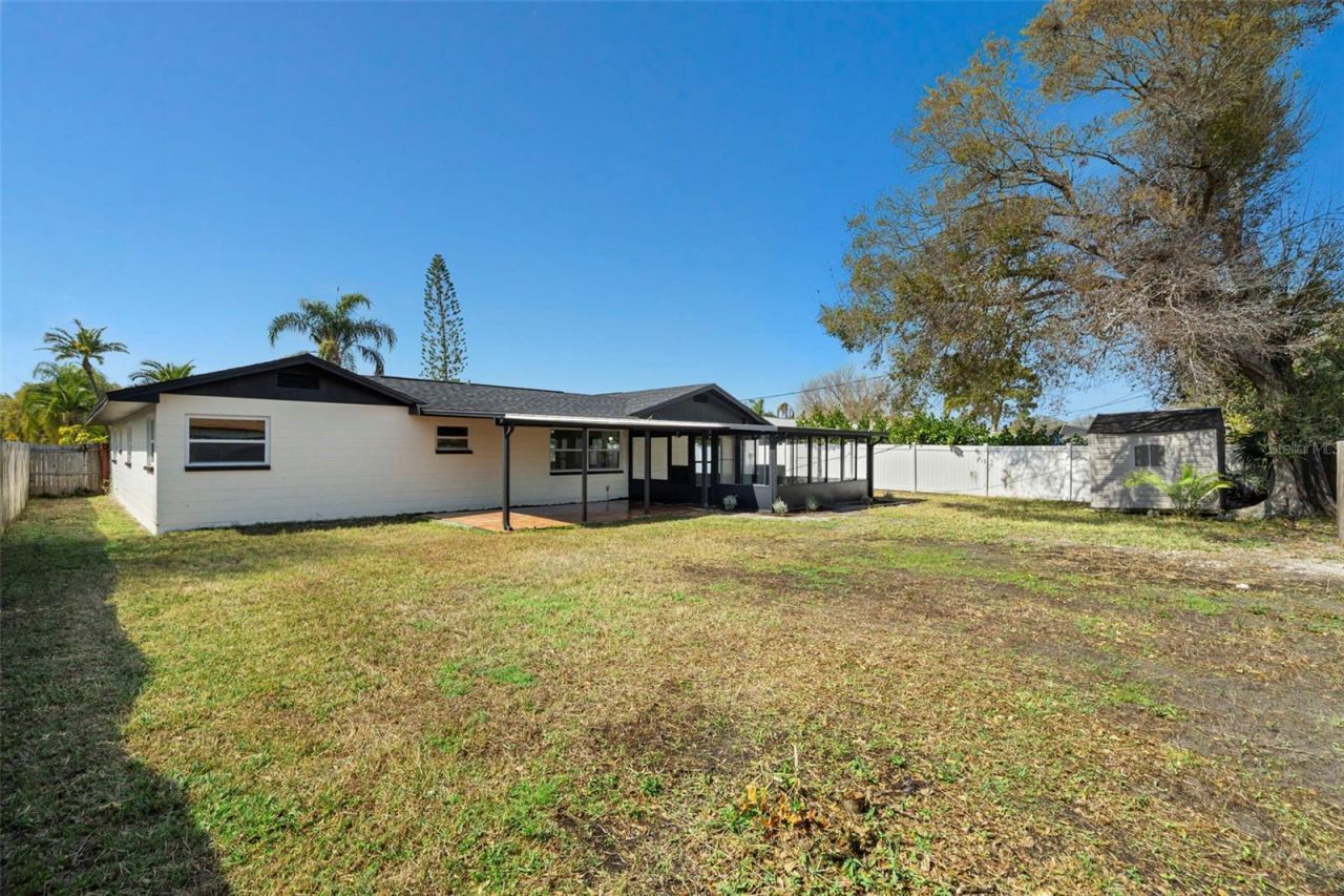 6567 22nd Street N, Saint Petersburg, FL 33702 Photo