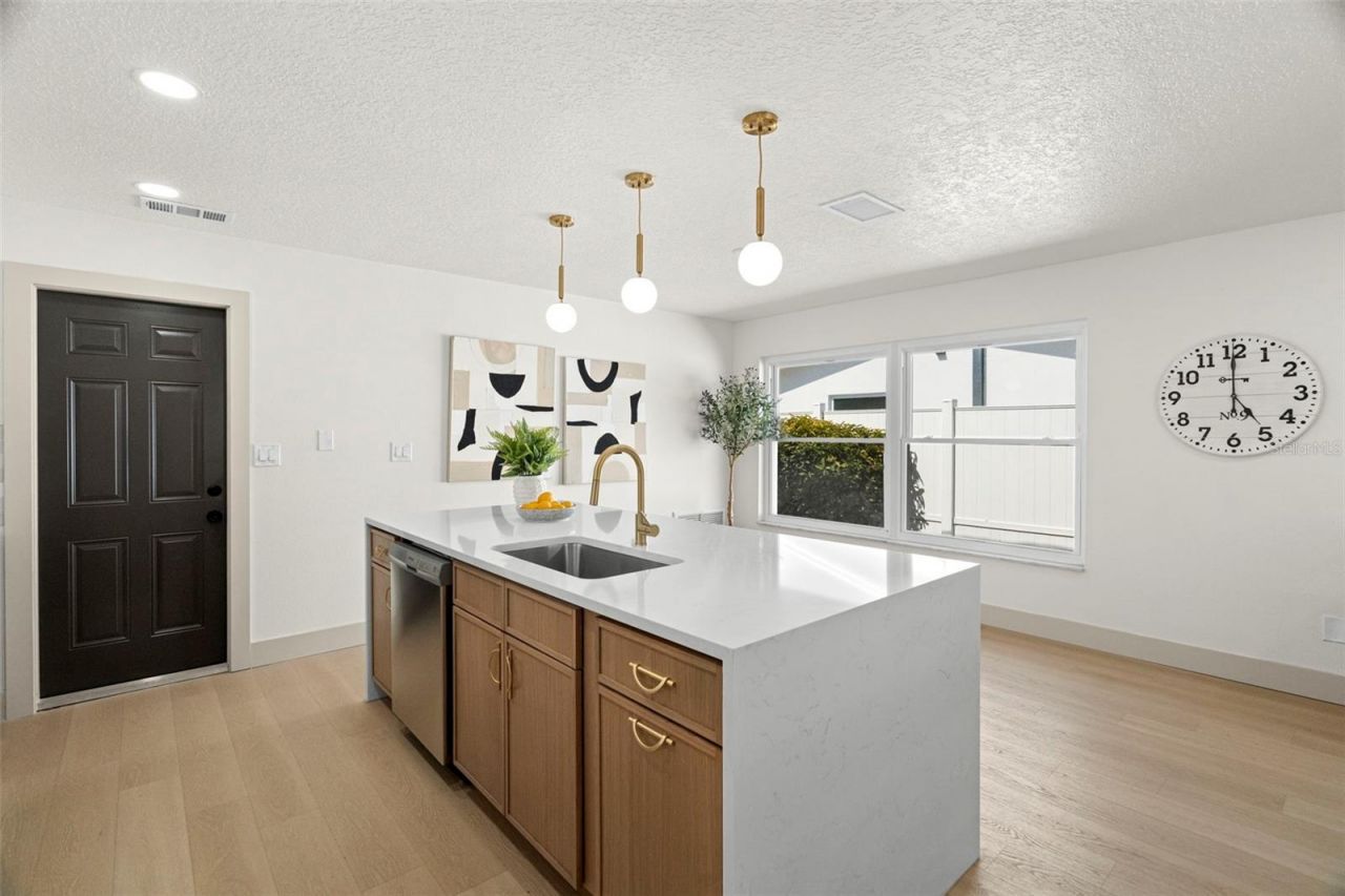 6567 22nd Street N, Saint Petersburg, FL 33702 Photo