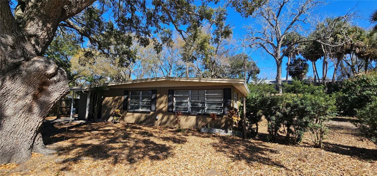 1516 Adele Place, Largo, FL 33770 Main Photo