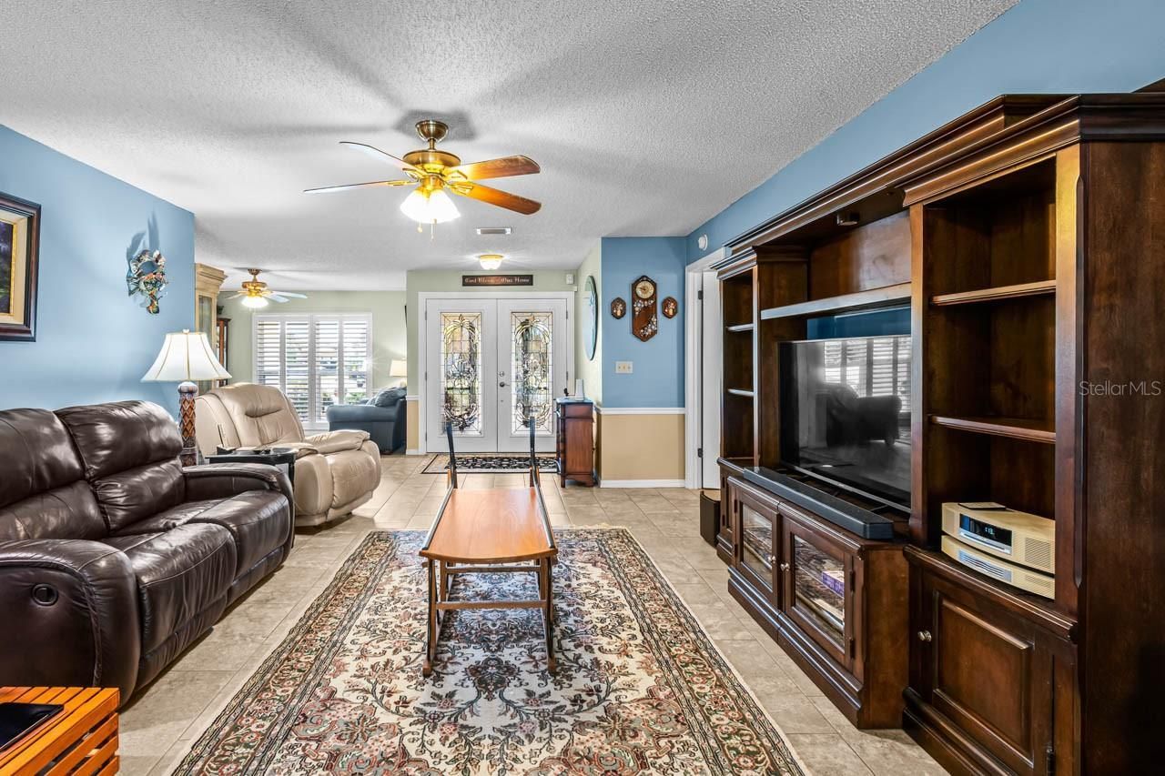 1917 E View Drive, Sun City Center, FL 33573 Photo