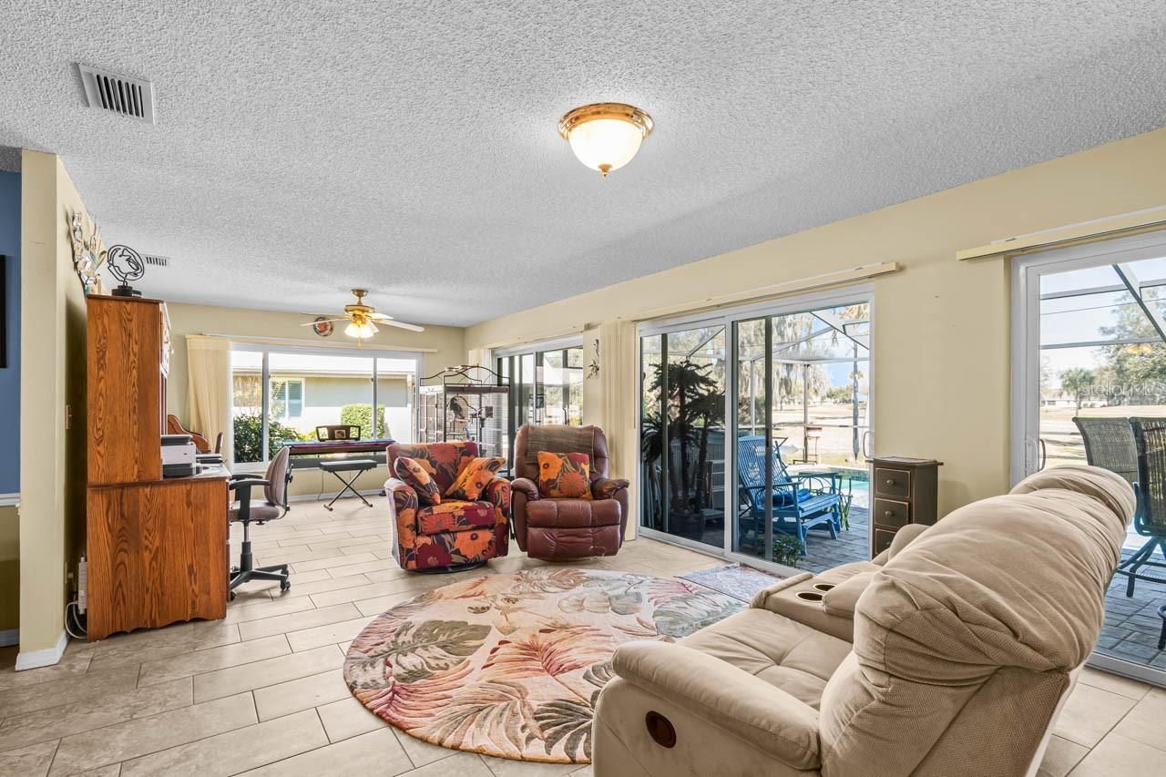 1917 E View Drive, Sun City Center, FL 33573 Photo