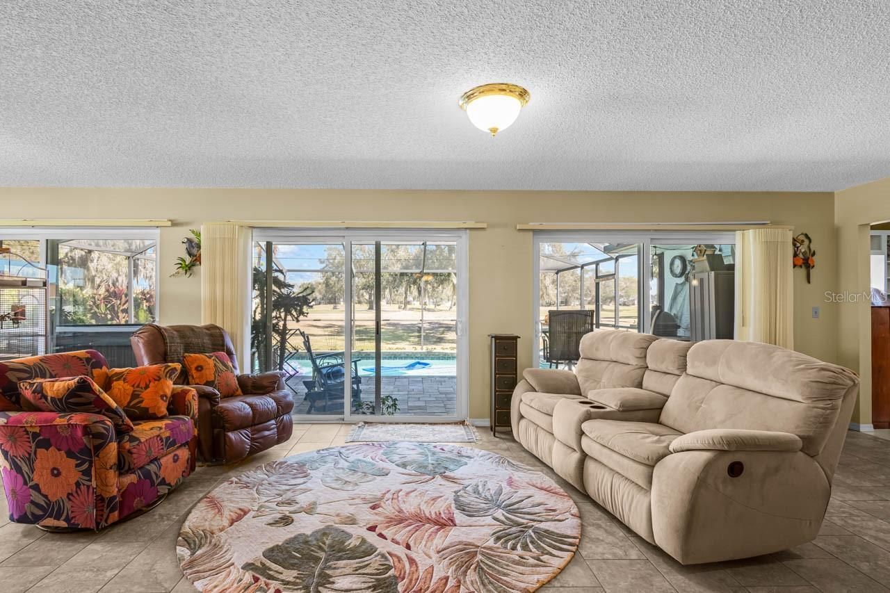 1917 E View Drive, Sun City Center, FL 33573 Photo