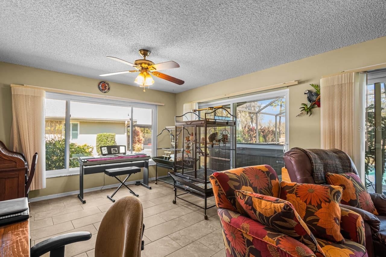 1917 E View Drive, Sun City Center, FL 33573 Photo