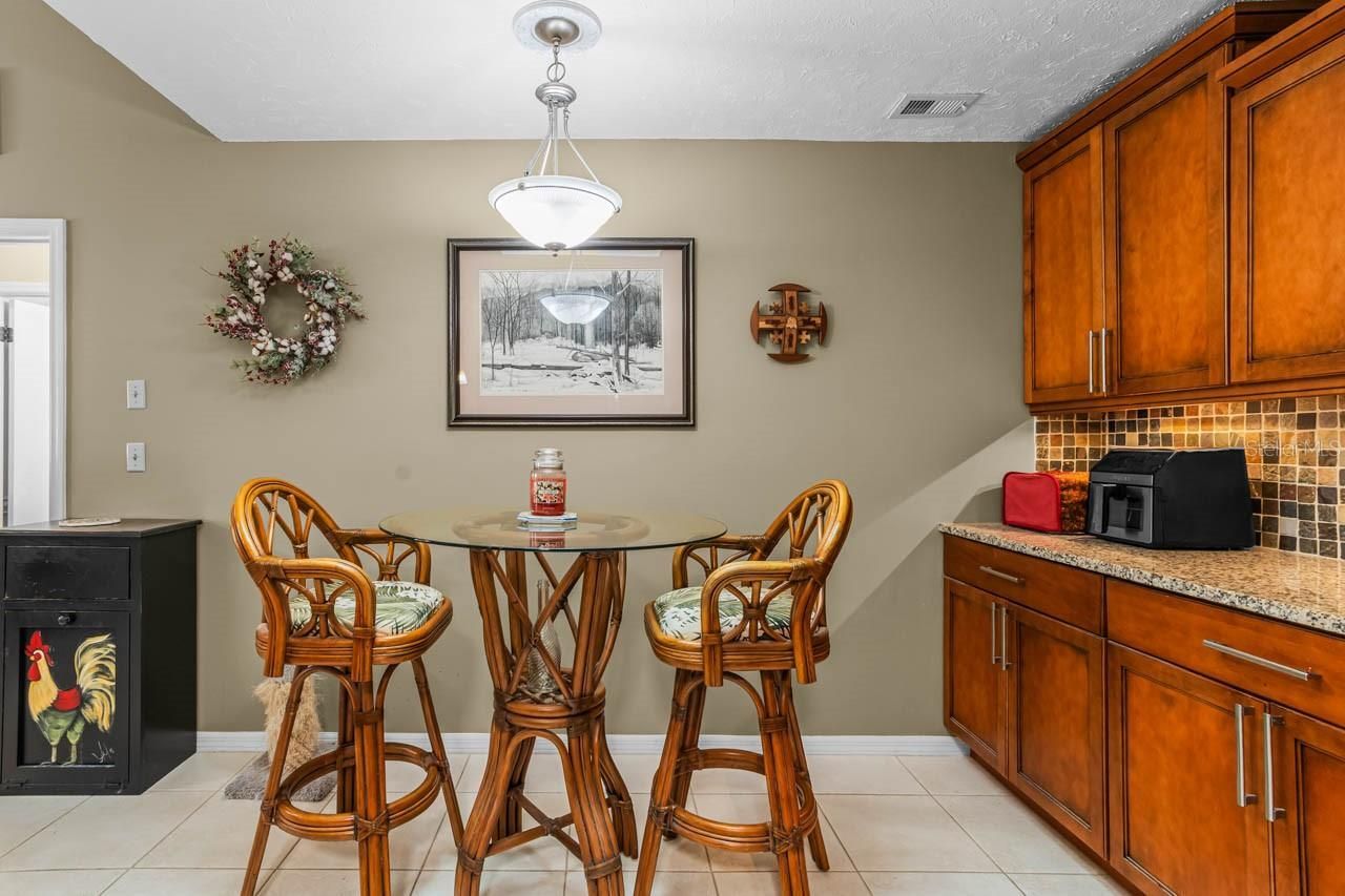 1917 E View Drive, Sun City Center, FL 33573 Photo