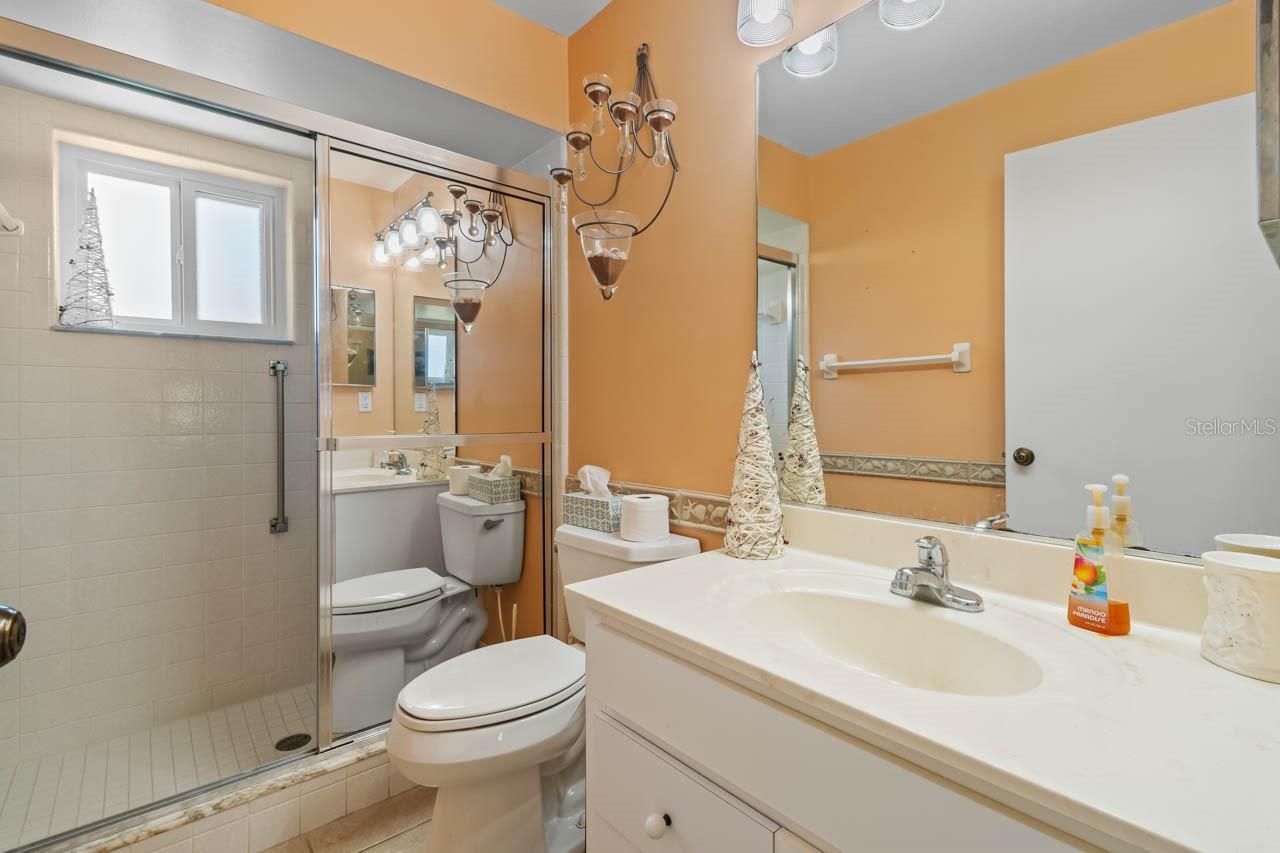 1917 E View Drive, Sun City Center, FL 33573 Photo