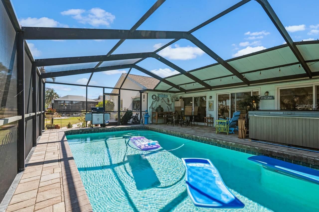 1917 E View Drive, Sun City Center, FL 33573 Photo