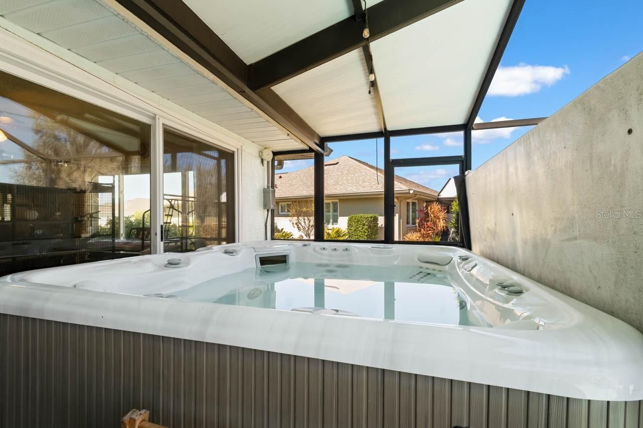 1917 E View Drive, Sun City Center, FL 33573 Photo