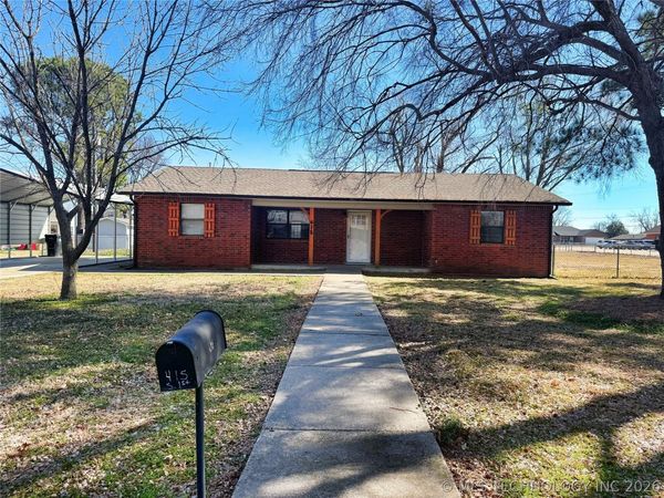 415 S 1st Street , Morris, OK 74445