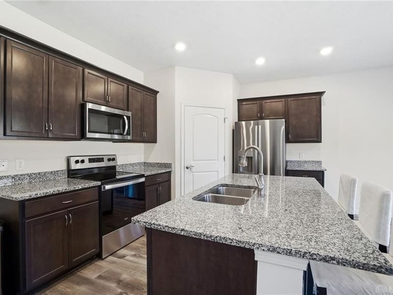 3292 Shadow Ridge Court, Morrow, OH 45152 Photo 2