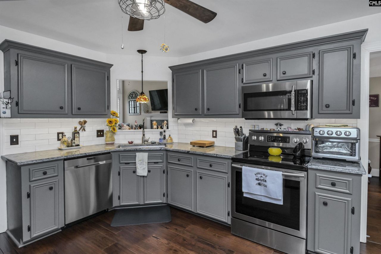 821 Mallard Lakes Drive Photo 11