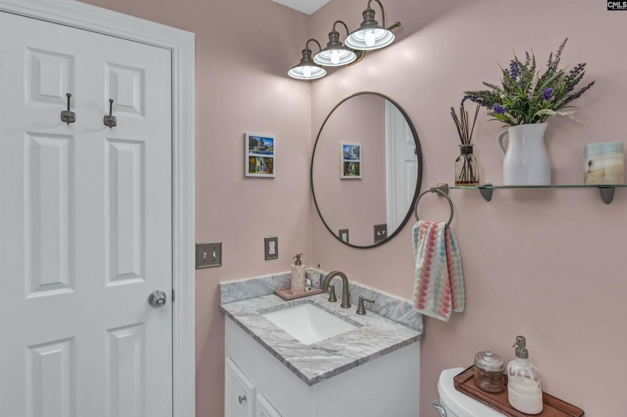 821 Mallard Lakes Drive Photo 25