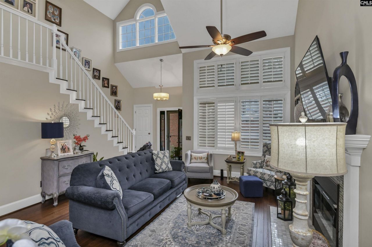 821 Mallard Lakes Drive Photo 6