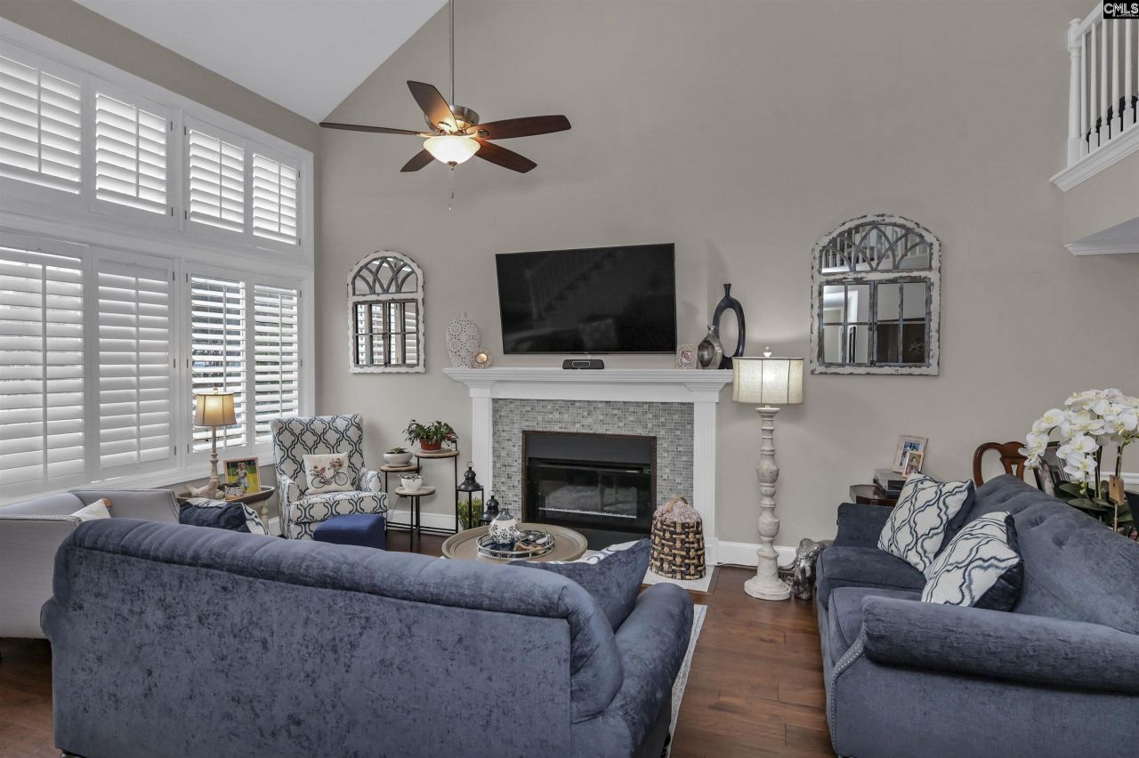 821 Mallard Lakes Drive Photo 7