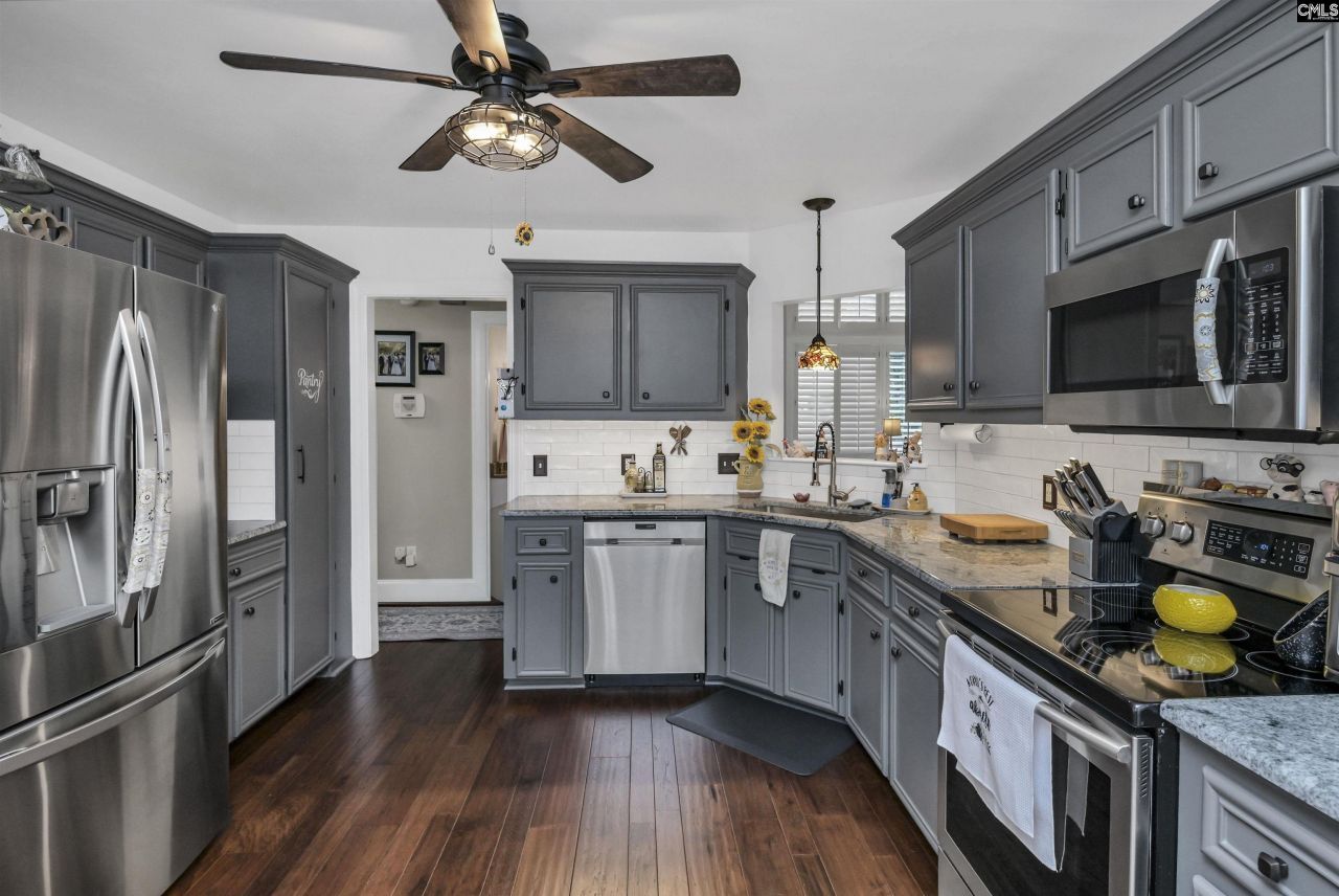 821 Mallard Lakes Drive Photo 9