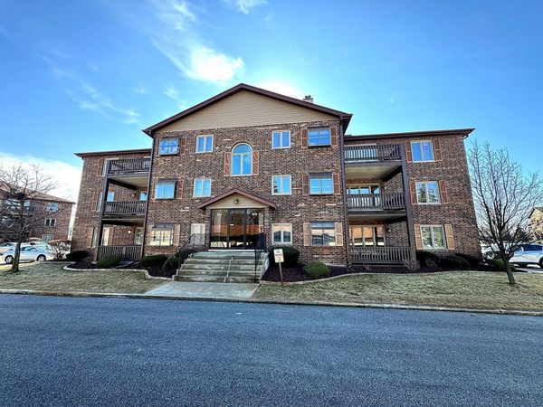 6419 Oak Forest Avenue , Unit 2N, Tinley Park, IL 60477