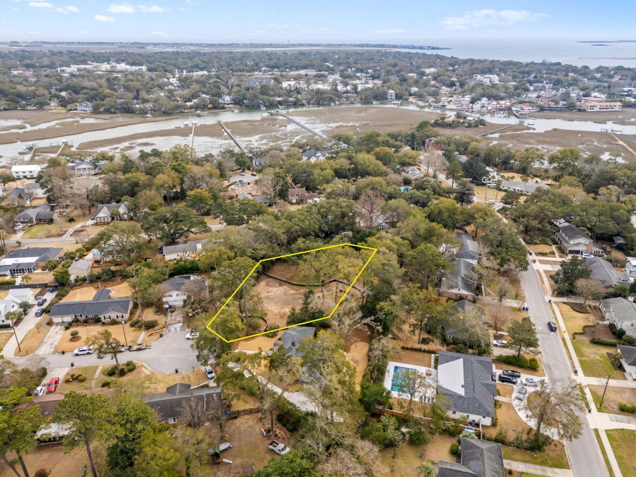 1042 Chambers Lane Photo 10