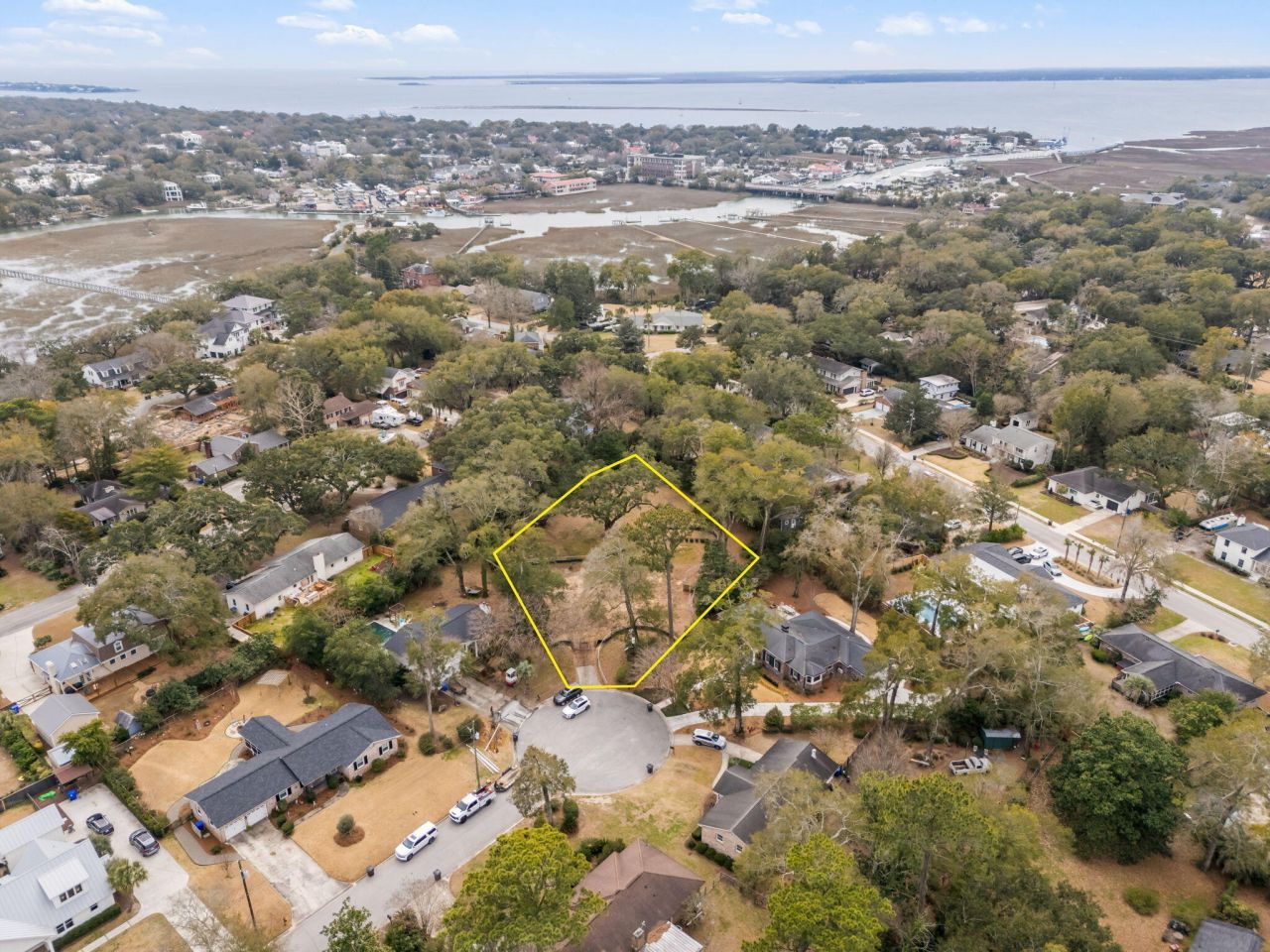 1042 Chambers Lane Photo 9