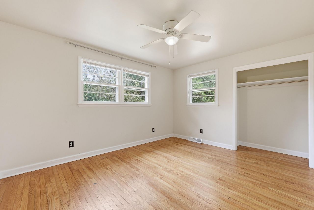 4126 Oakridge Drive Photo 18