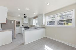 4126 Oakridge Drive photo 4