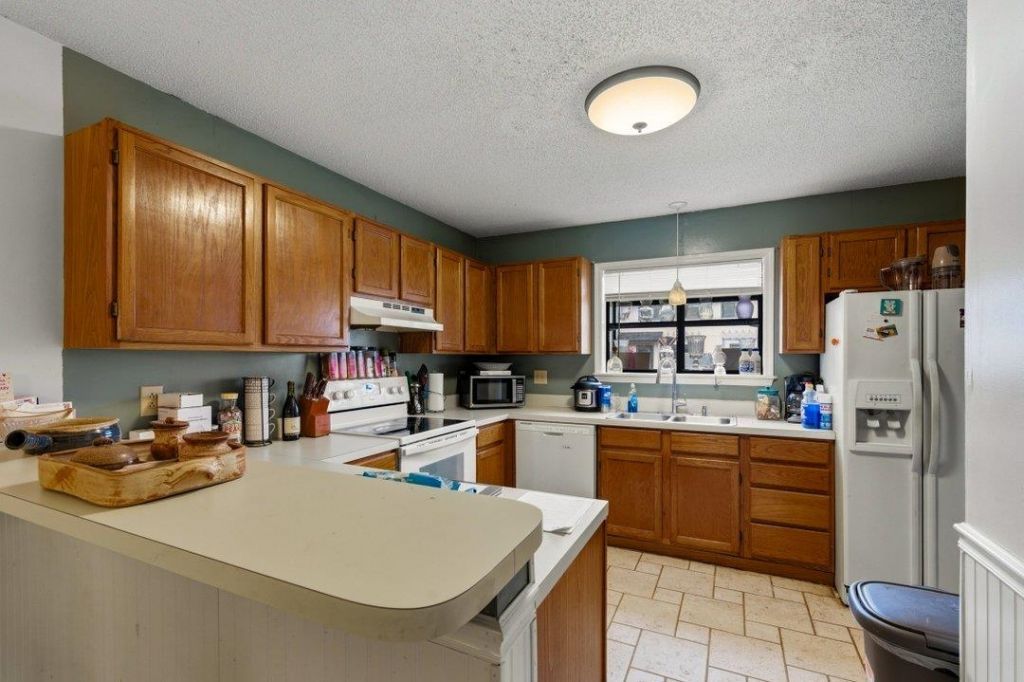 775 Plantation Dr.  Photo 5