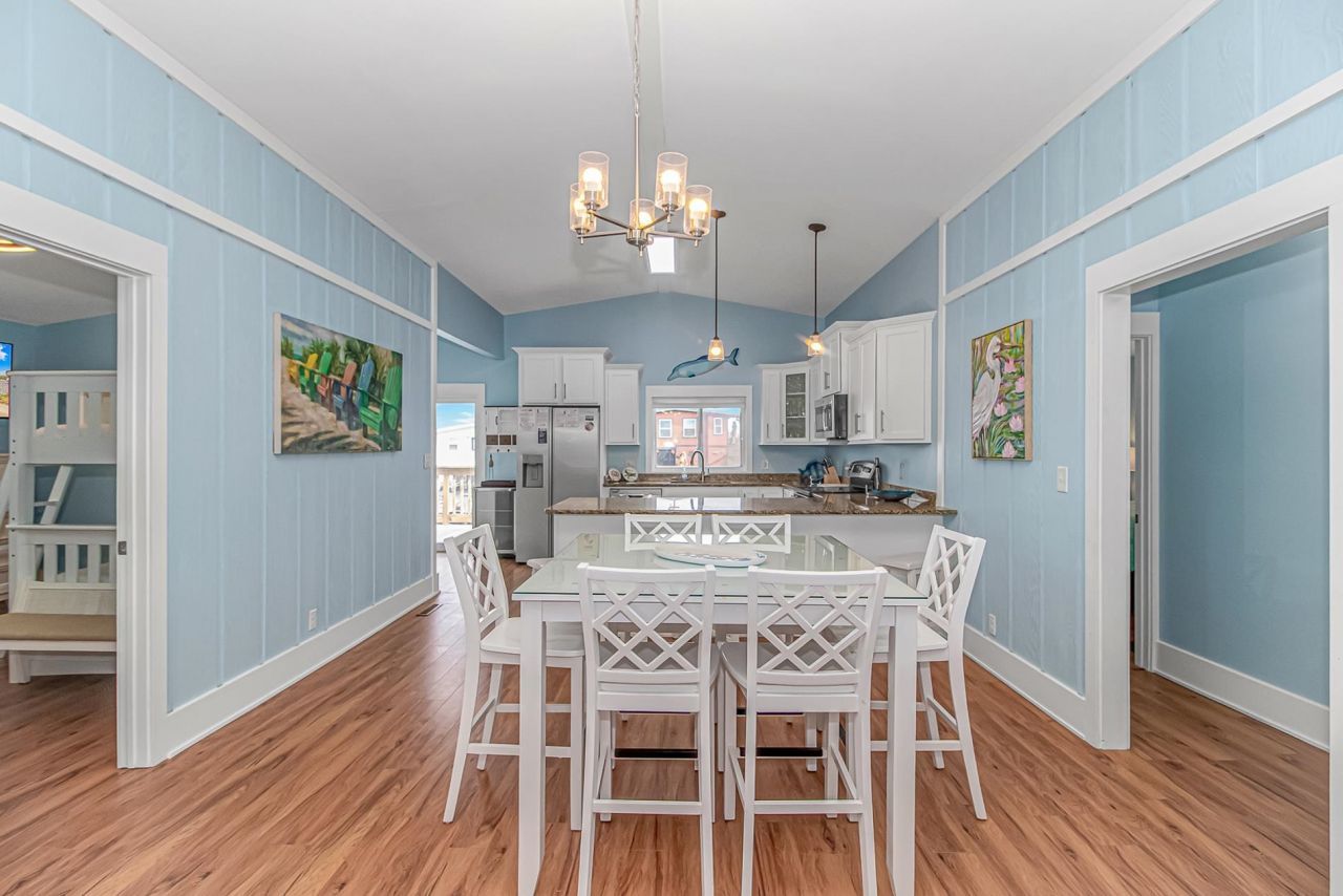 304 42nd Ave. N  Photo 10