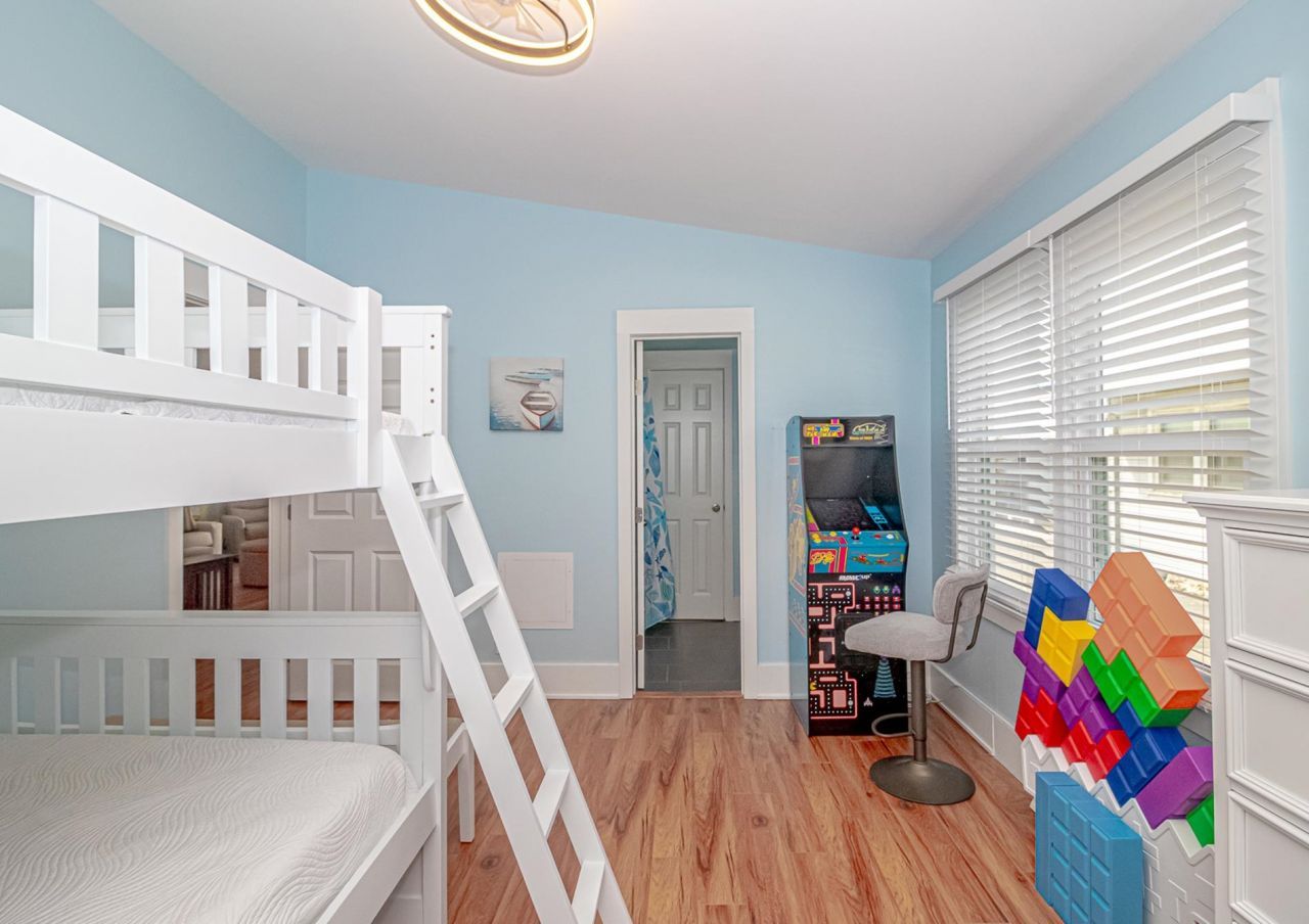 304 42nd Ave. N  Photo 22