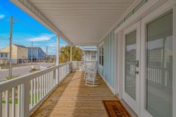 304 42nd Ave. N  photo 4