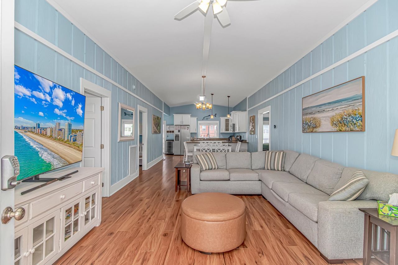 304 42nd Ave. N  Photo 7