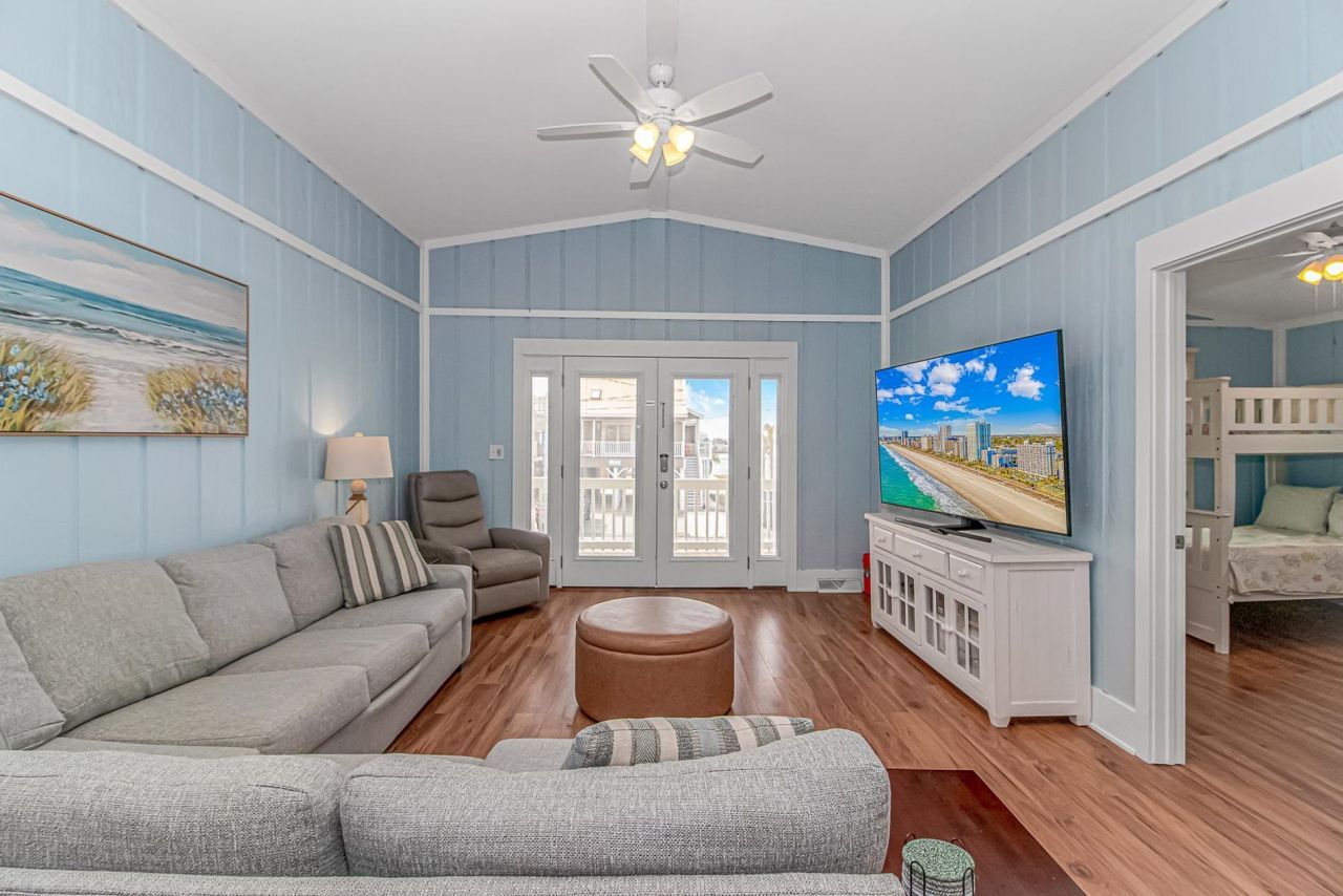 304 42nd Ave. N  Photo 9