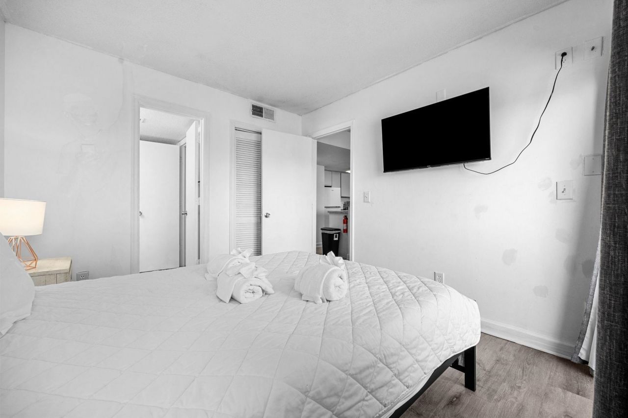 5905 S Kings Hwy.  Photo 10