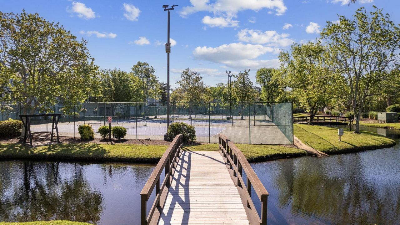 5905 S Kings Hwy.  Photo 24