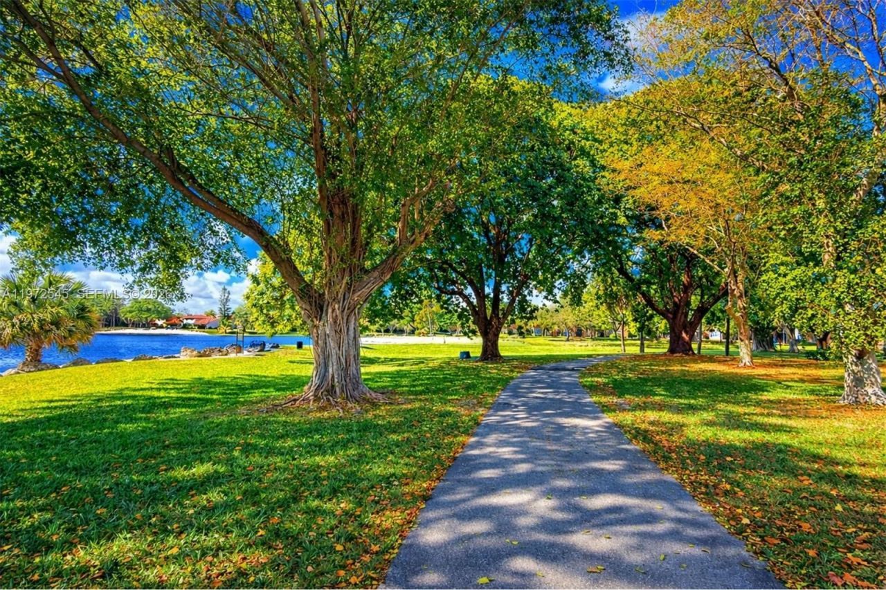 15285 SW 107th Ln , Unit 201, Miami, FL 33196 Photo