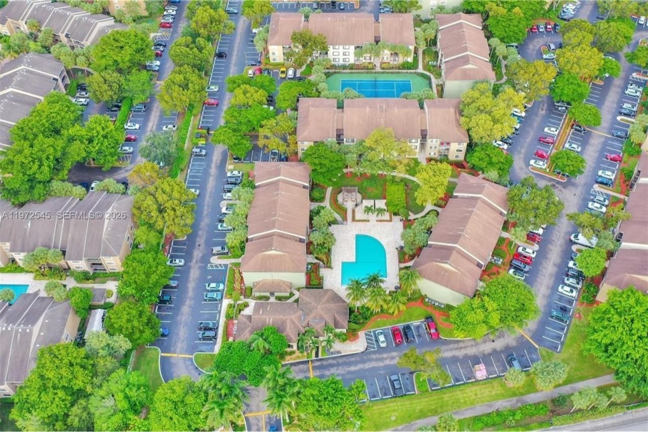 15285 SW 107th Ln , Unit 201, Miami, FL 33196 Photo