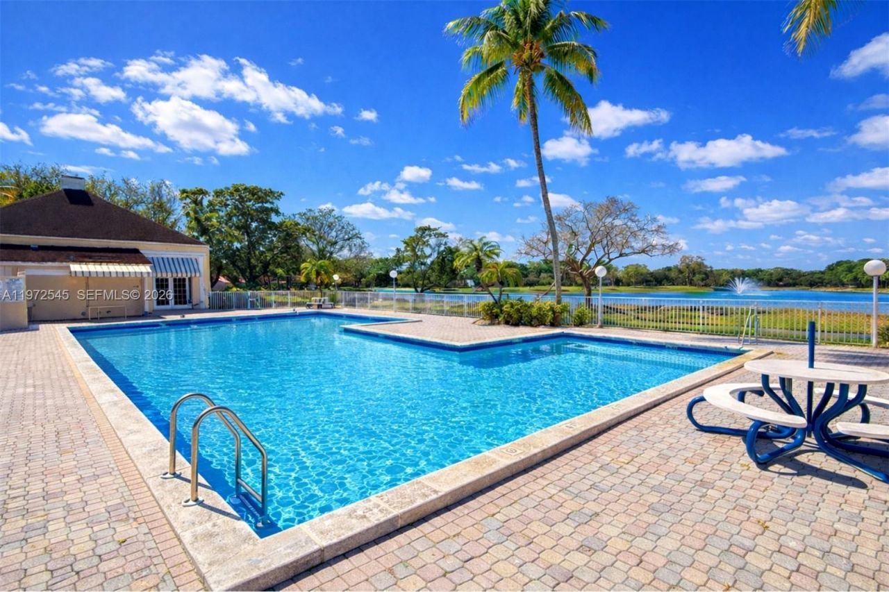 15285 SW 107th Ln , Unit 201, Miami, FL 33196 Photo