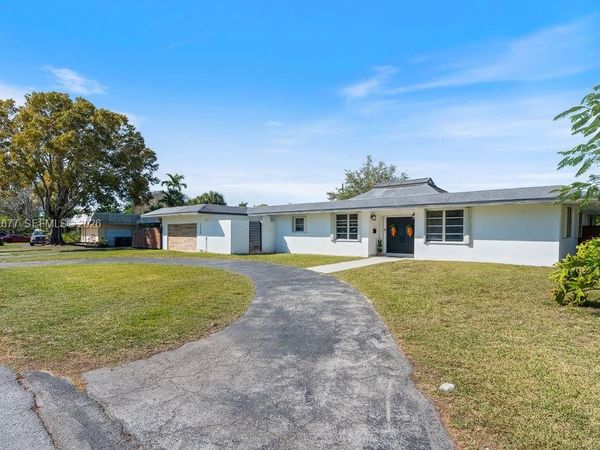 13780 SW 73rd Ct, Palmetto Bay, FL 33158