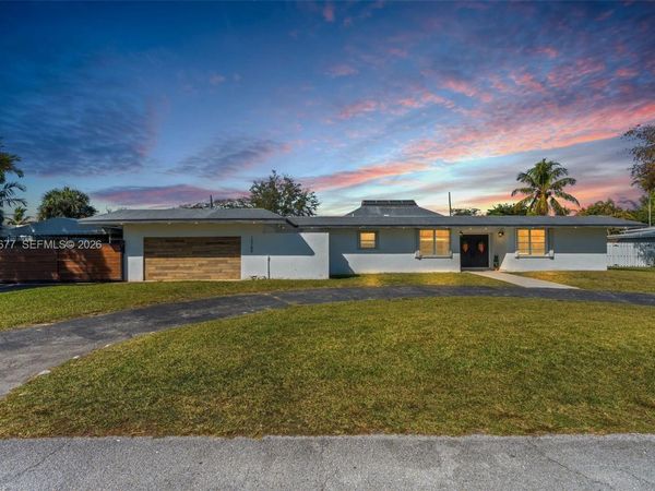 13780 SW 73rd Ct, Palmetto Bay, FL 33158