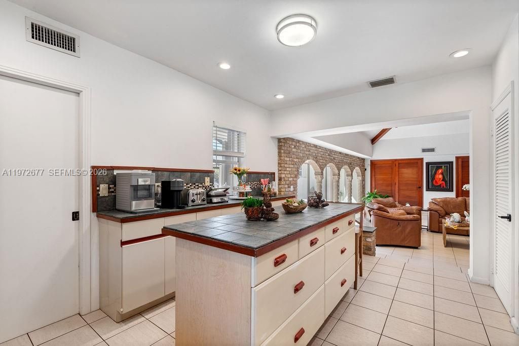 13780 SW 73rd Ct, Palmetto Bay, FL 33158 Photo